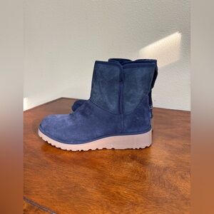 UGG Kristin Blue Suede Fur Boots Women's Size 7.5